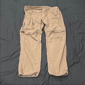 Columbia Women’s Gray Pants/Shorts